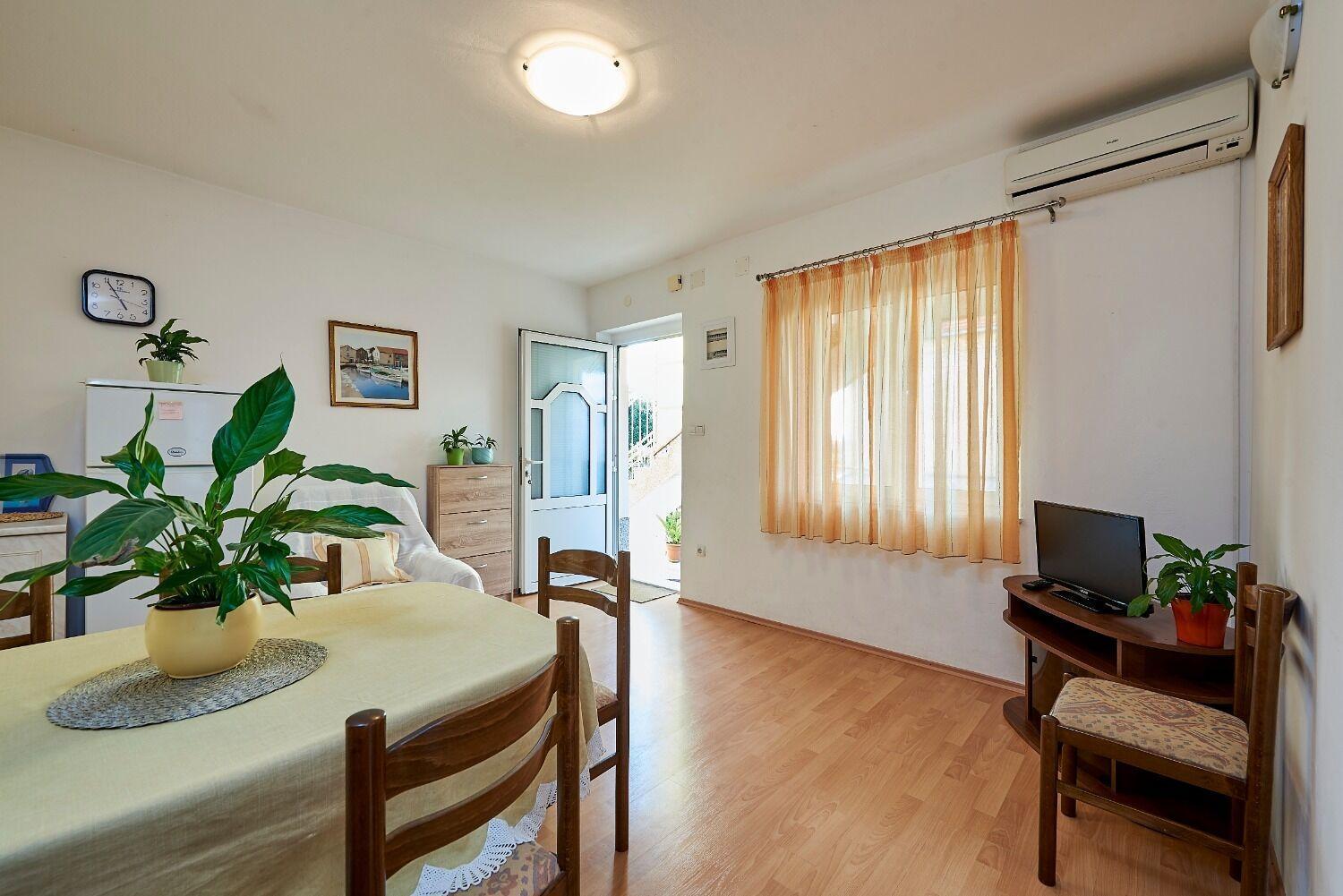 Apartment Ivanka Trogir Bagian luar foto